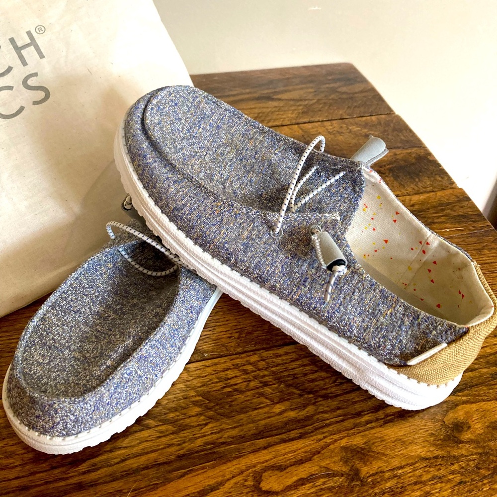 Hey Dude Gray Slip on Shoes Women’s Size 9